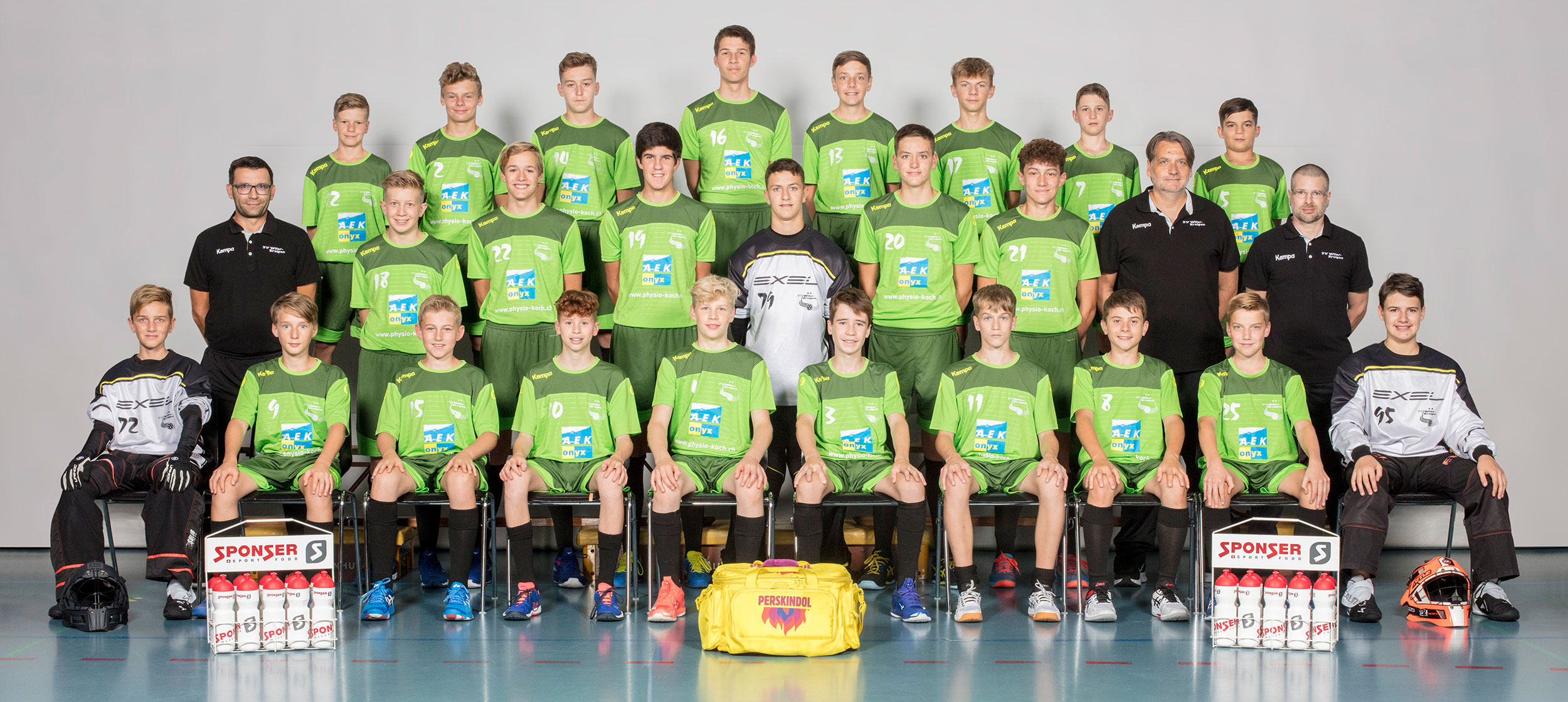 u16-stage